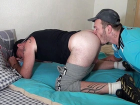 Hard sneaker fetish submission by badboy in jogging