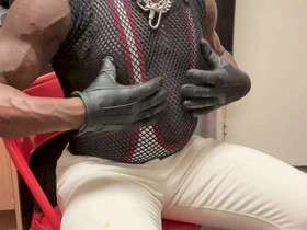 Black Bodybuilder Smoking, Posing, Muscle Flexing &.Cumming