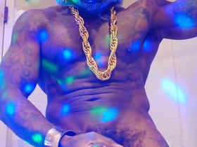 BBC Worship Hallelujah Johnson ( Cumshot in Kyle Lewis Face ) Tall Dark Chocolate Muscles Tattoos Hairy BBC Hallelujah Johnson M