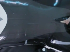 Rubberized [moment]