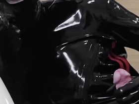Four-masked Twink (mask 2) [moment]
