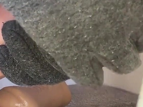 Cane Massaging the Huge Head of His Cock Until He Cums and Fills His Entire Condom!